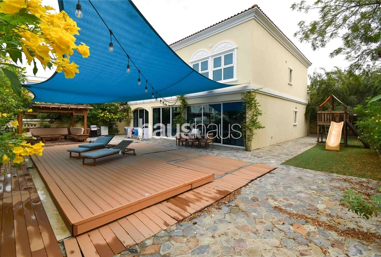 6 bedroom villa for sale - haus & haus
