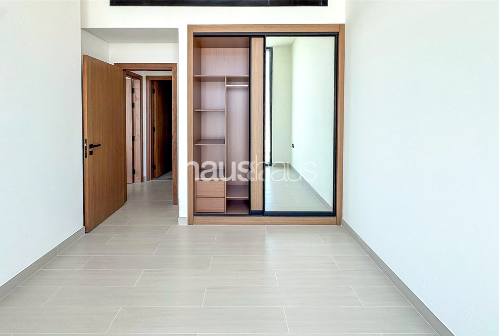 mobile-banner - Haus and Haus