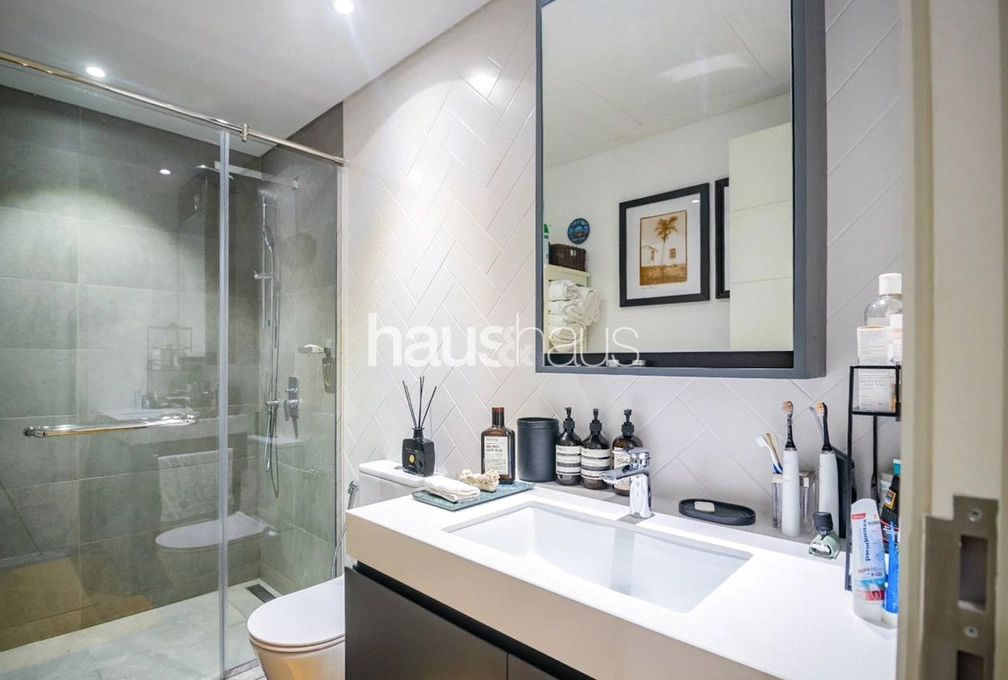 1 bedroom apartment for sale - haus & haus