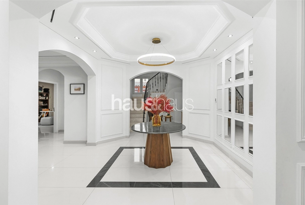 5 bedroom villa for sale - haus & haus