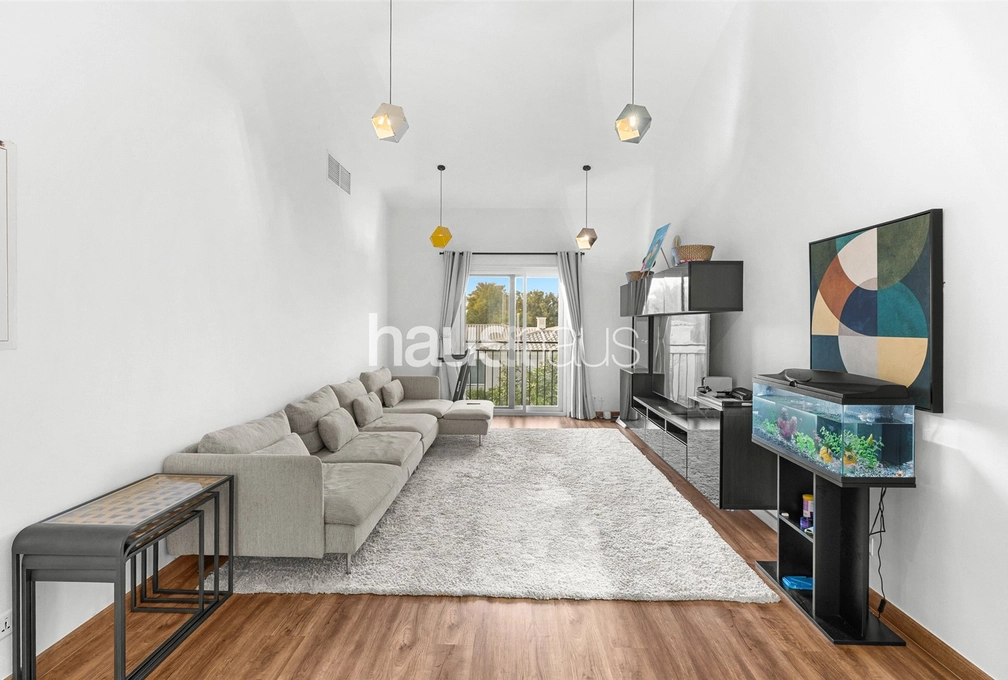 5 bedroom villa for sale - haus & haus