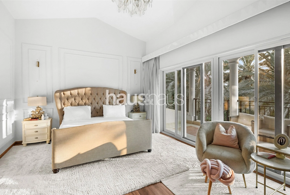 5 bedroom villa for sale - haus & haus