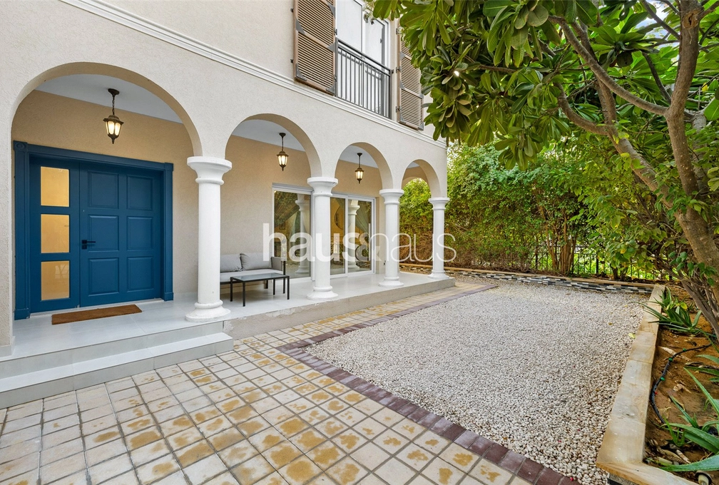 5 bedroom villa for sale - haus & haus