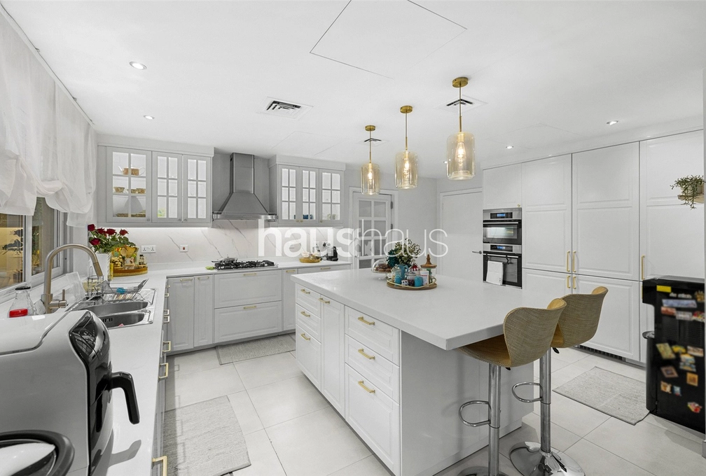 5 bedroom villa for sale - haus & haus