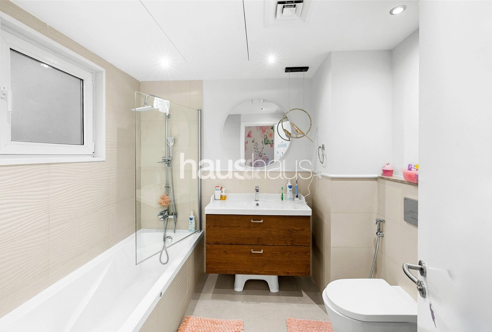 5 bedroom villa for sale - haus & haus