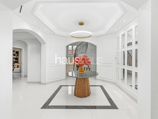 5 bedroom villa for sale - haus & haus