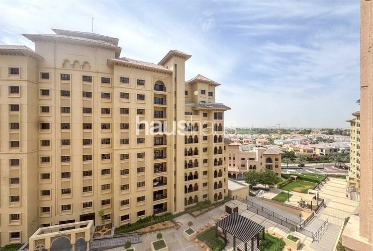 1 bedroom apartment for sale - haus & haus