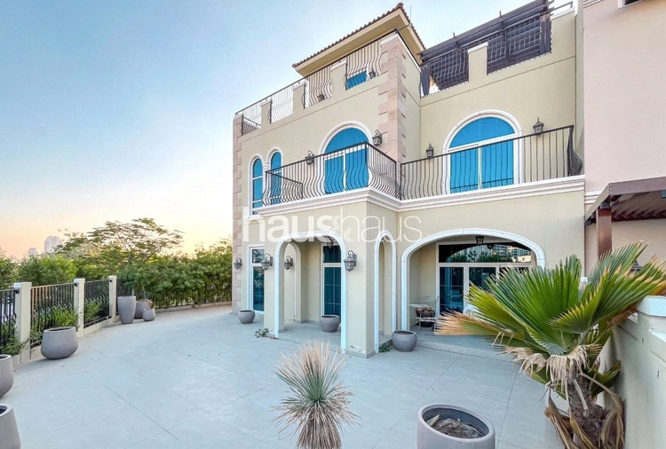 5 bedroom villa for sale - haus & haus