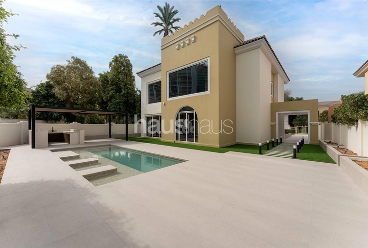 5 bedroom villa for sale - haus & haus