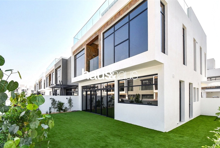 4 bedroom villa for sale - haus & haus