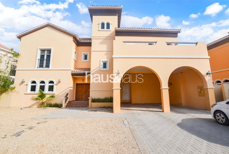 5 bedroom villa to rent - haus & haus