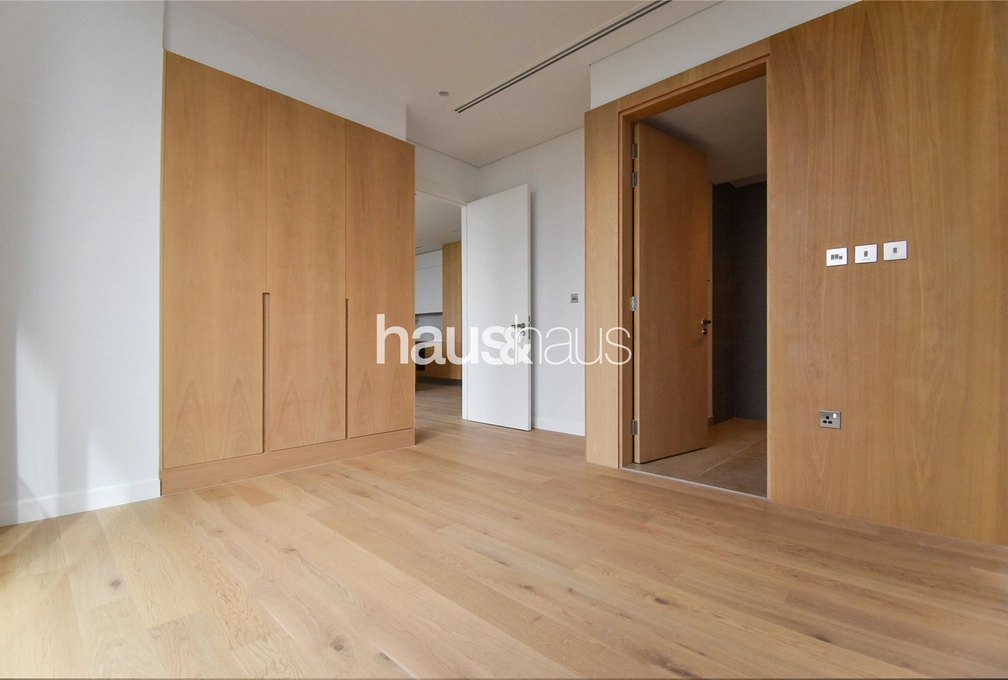 mobile-banner - Haus and Haus