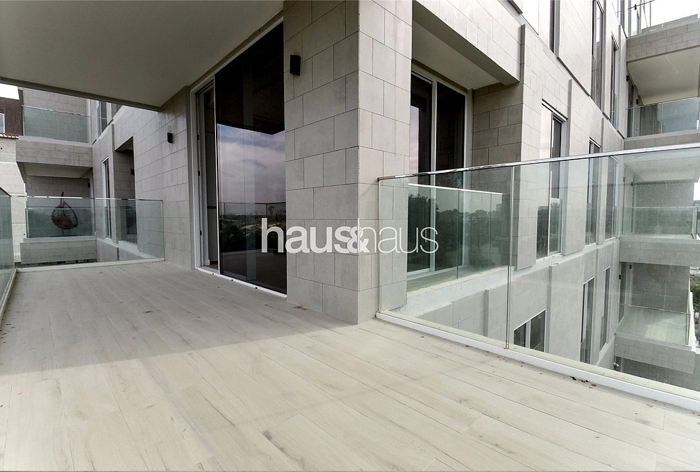 mobile-banner - Haus and Haus