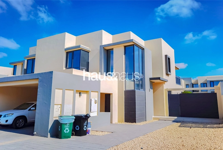 4 bedroom villa to rent - haus & haus