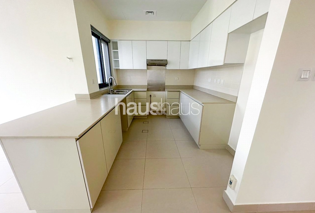 4 bedroom villa to rent - haus & haus