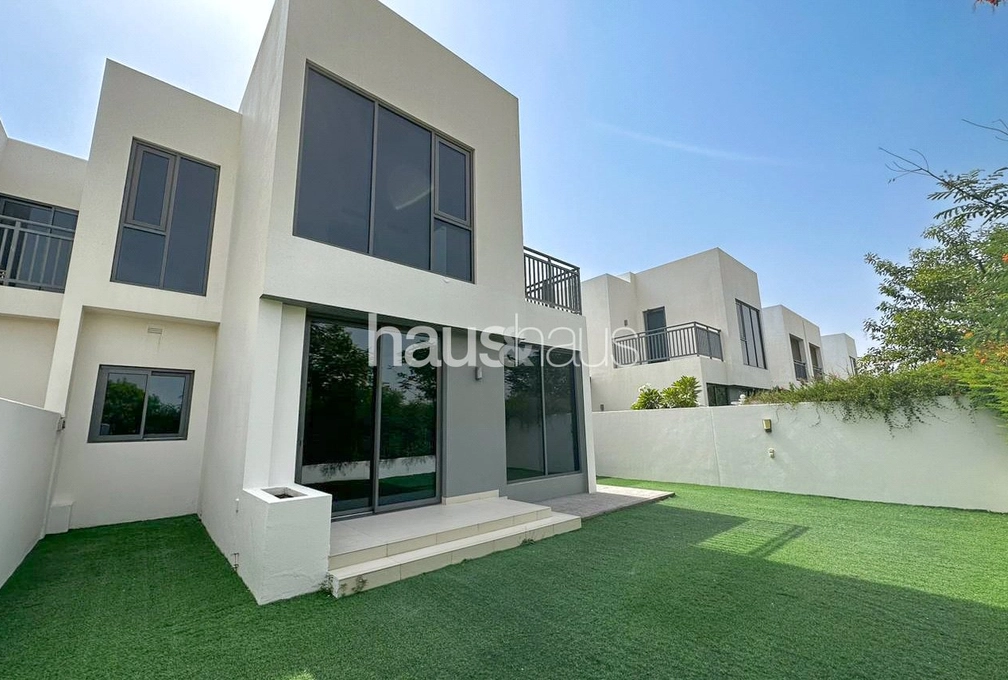 4 bedroom villa to rent - haus & haus