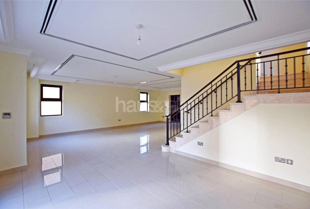 4 bedroom villa to rent - haus & haus