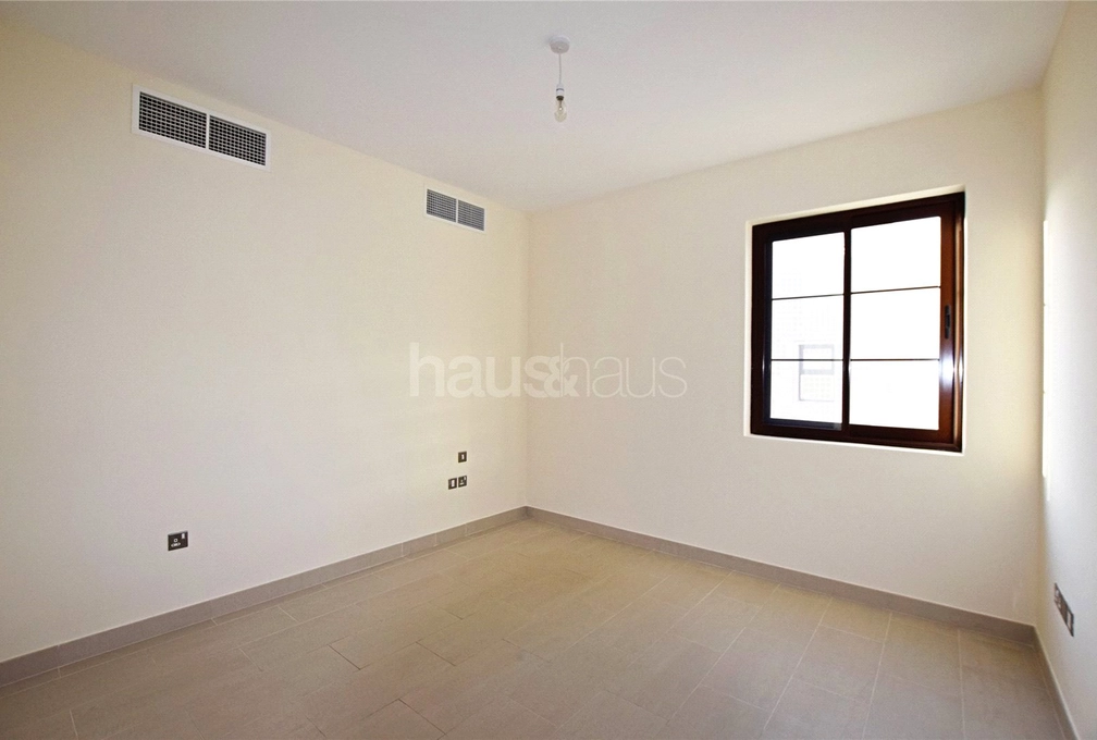 4 bedroom villa to rent - haus & haus