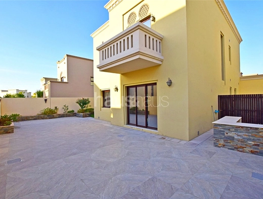 4 bedroom villa to rent - haus & haus