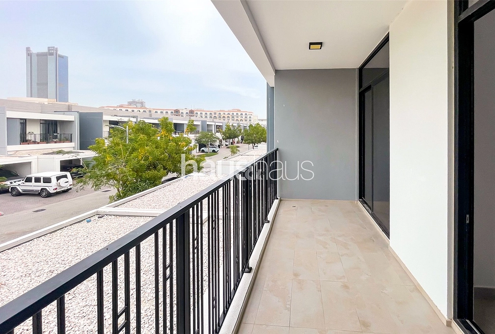 mobile-banner - Haus and Haus