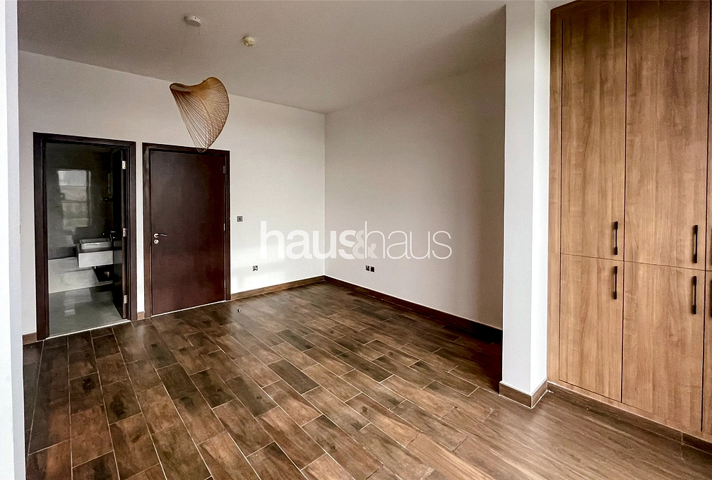 mobile-banner - Haus and Haus