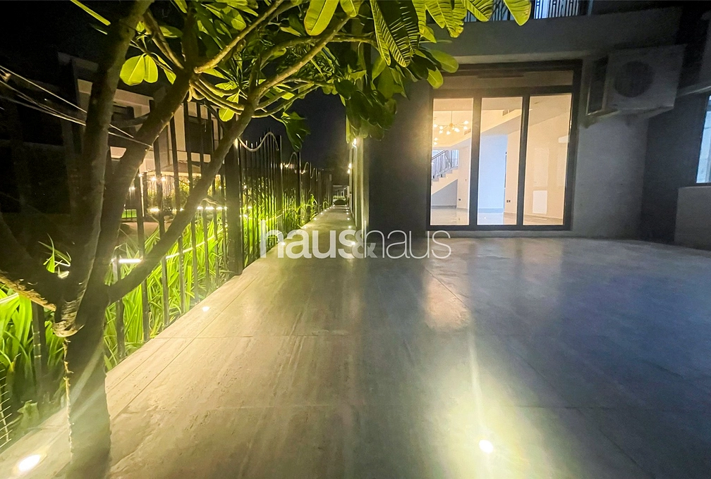mobile-banner - Haus and Haus