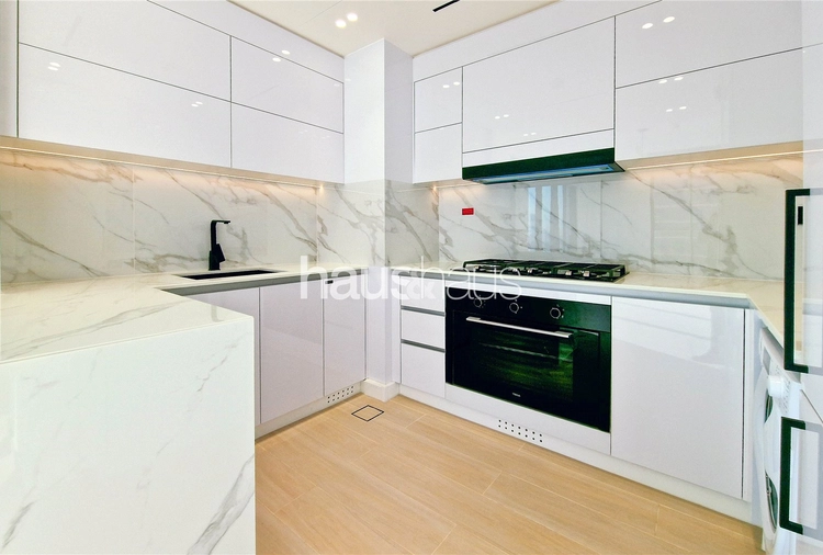 2 bedroom apartment to rent - haus & haus