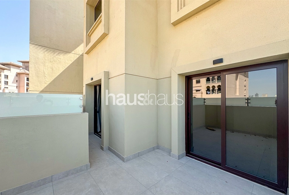 4 bedroom apartment to rent - haus & haus