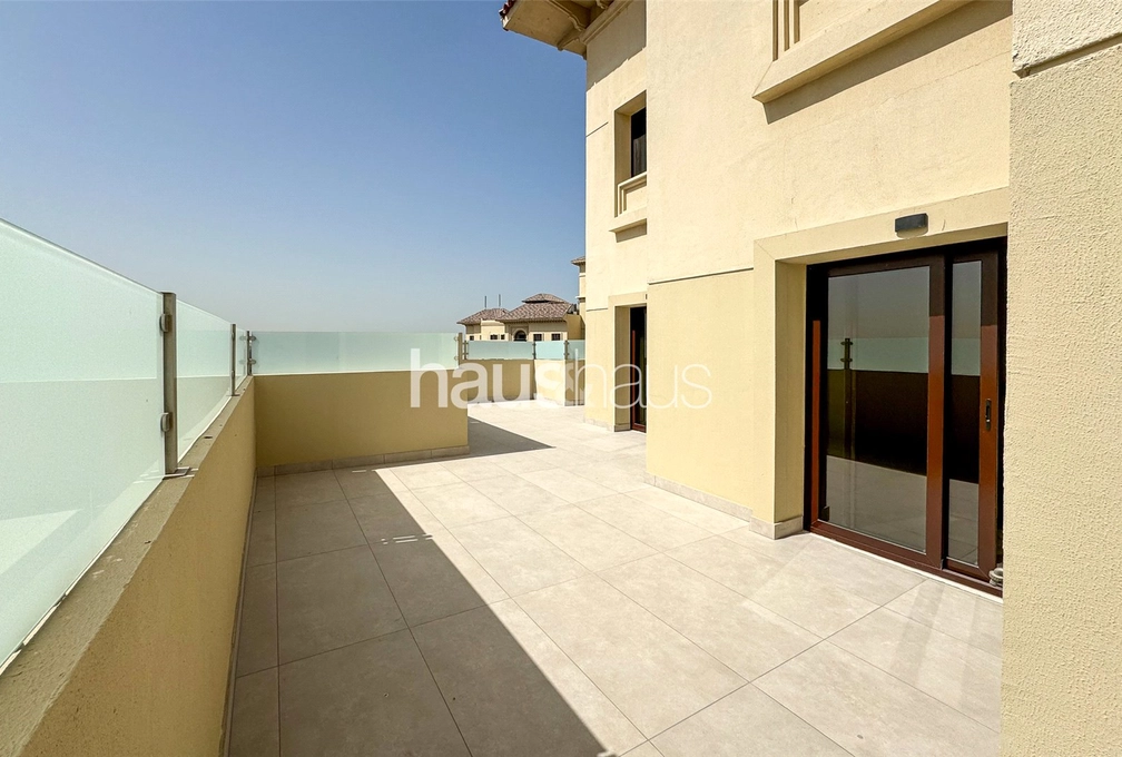 4 bedroom apartment to rent - haus & haus