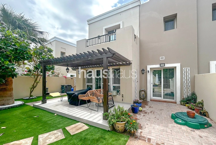 3 bedroom villa to rent - haus & haus