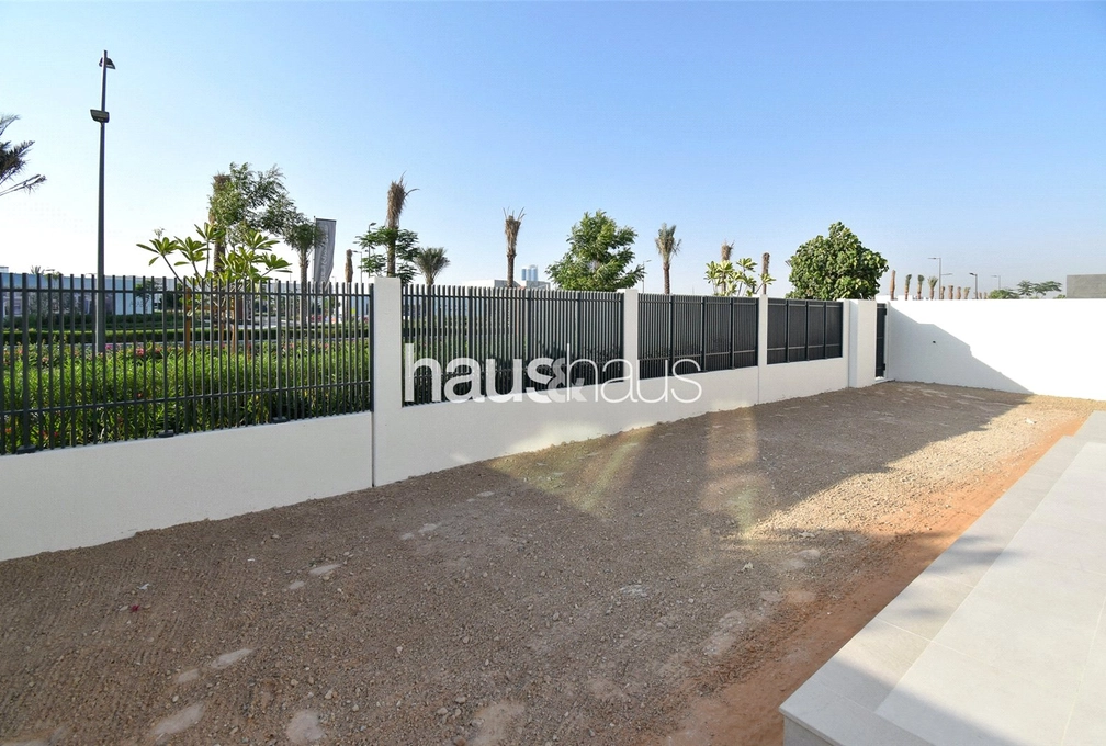 mobile-banner - Haus and Haus