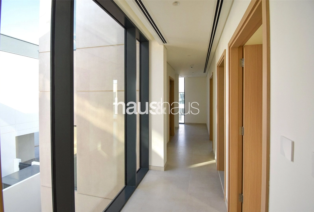 mobile-banner - Haus and Haus