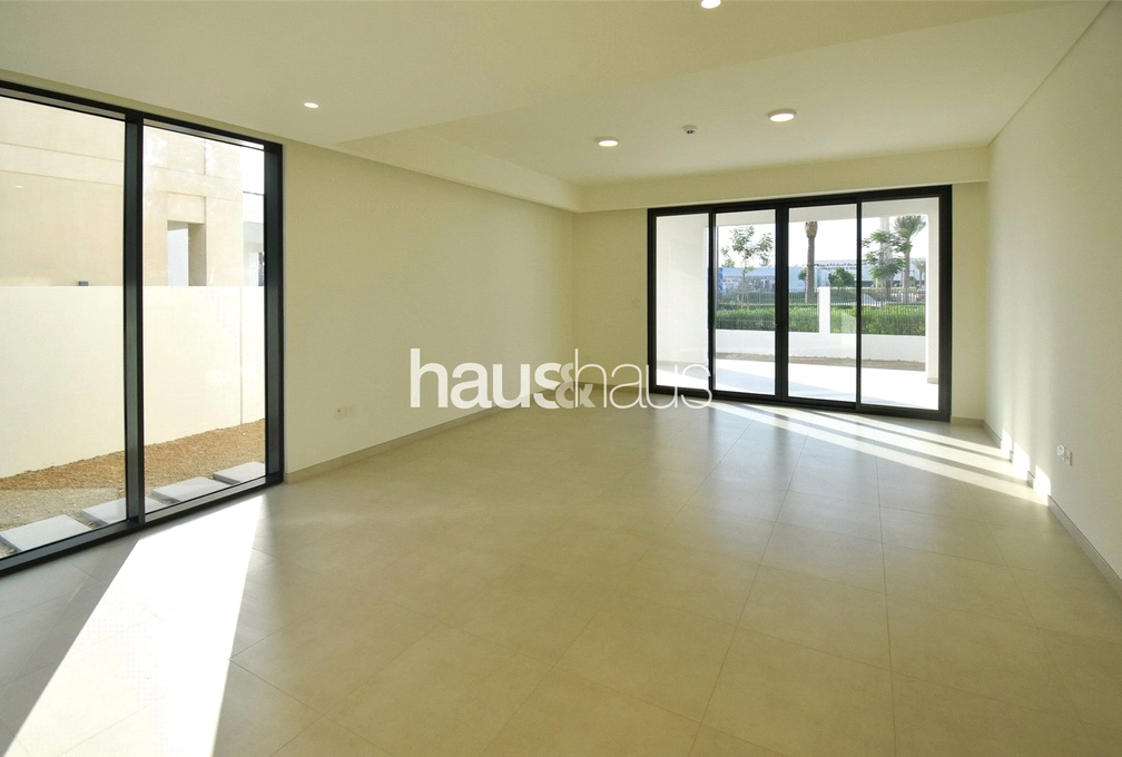 mobile-banner - Haus and Haus
