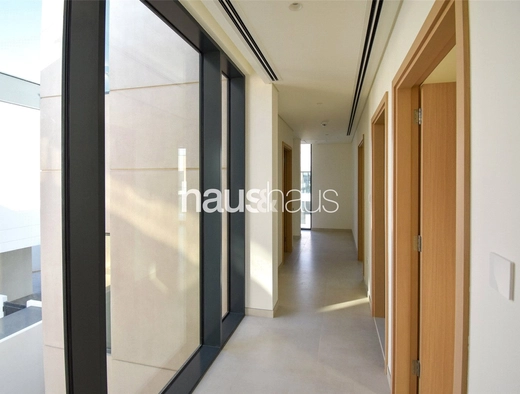mobile-banner - Haus and Haus