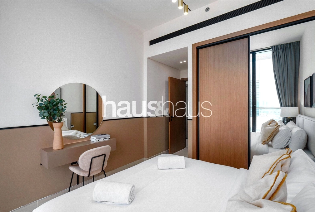 mobile-banner - Haus and Haus