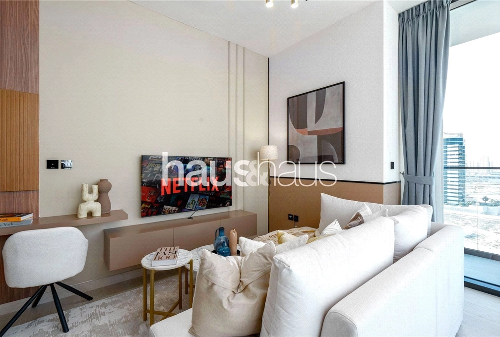 mobile-banner - Haus and Haus