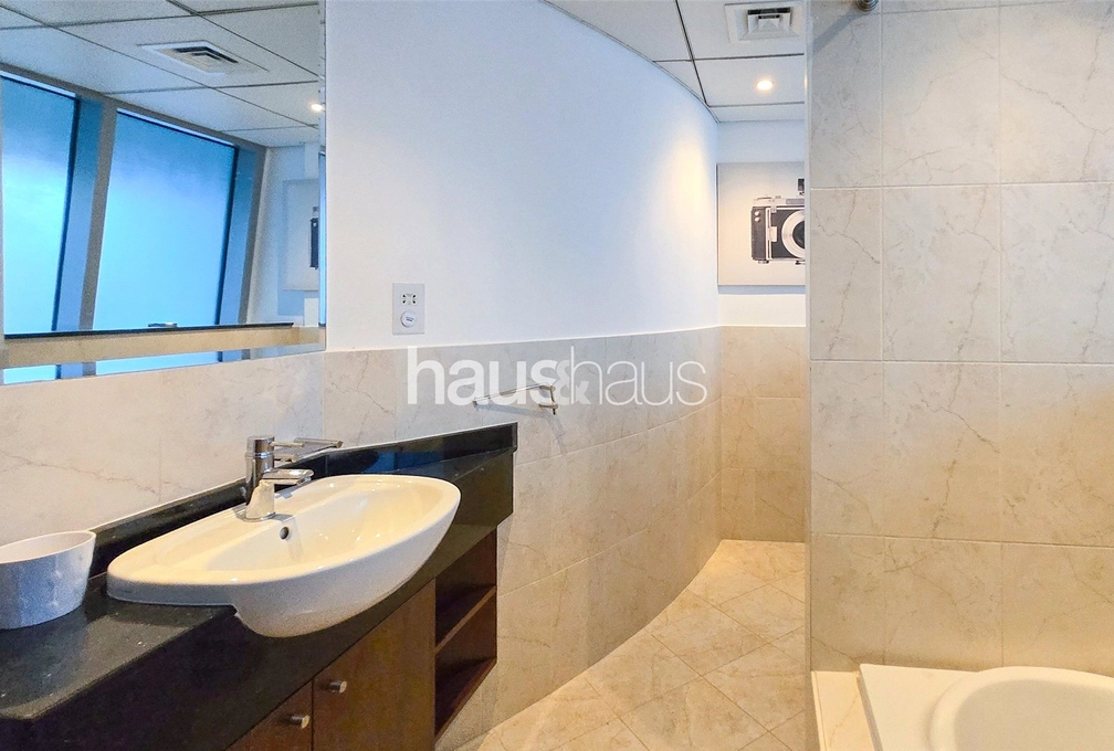 3 bedroom apartment to rent - haus & haus