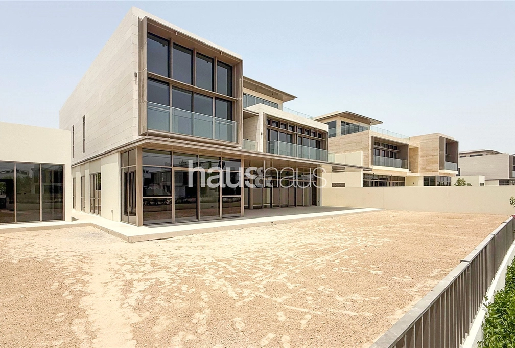 6 bedroom villa to rent - haus & haus