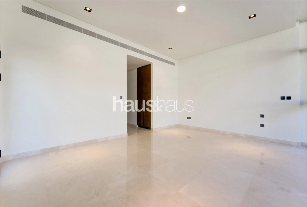 6 bedroom villa to rent - haus & haus