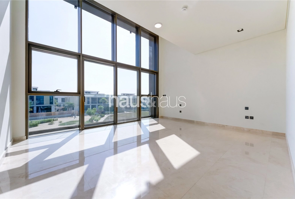 6 bedroom villa to rent - haus & haus