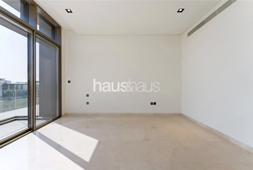 6 bedroom villa to rent - haus & haus