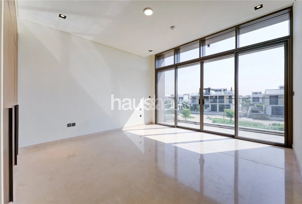 6 bedroom villa to rent - haus & haus