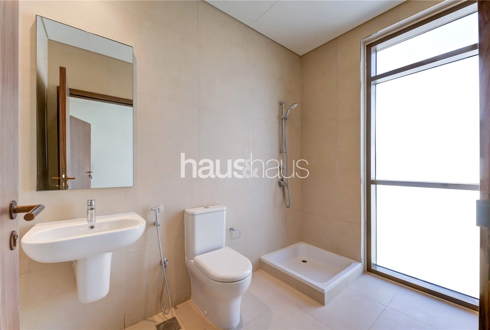 6 bedroom villa to rent - haus & haus