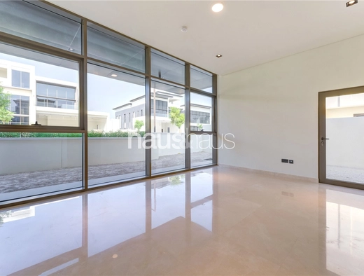 6 bedroom villa to rent - haus & haus