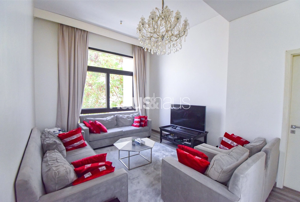 5 bedroom villa to rent - haus & haus