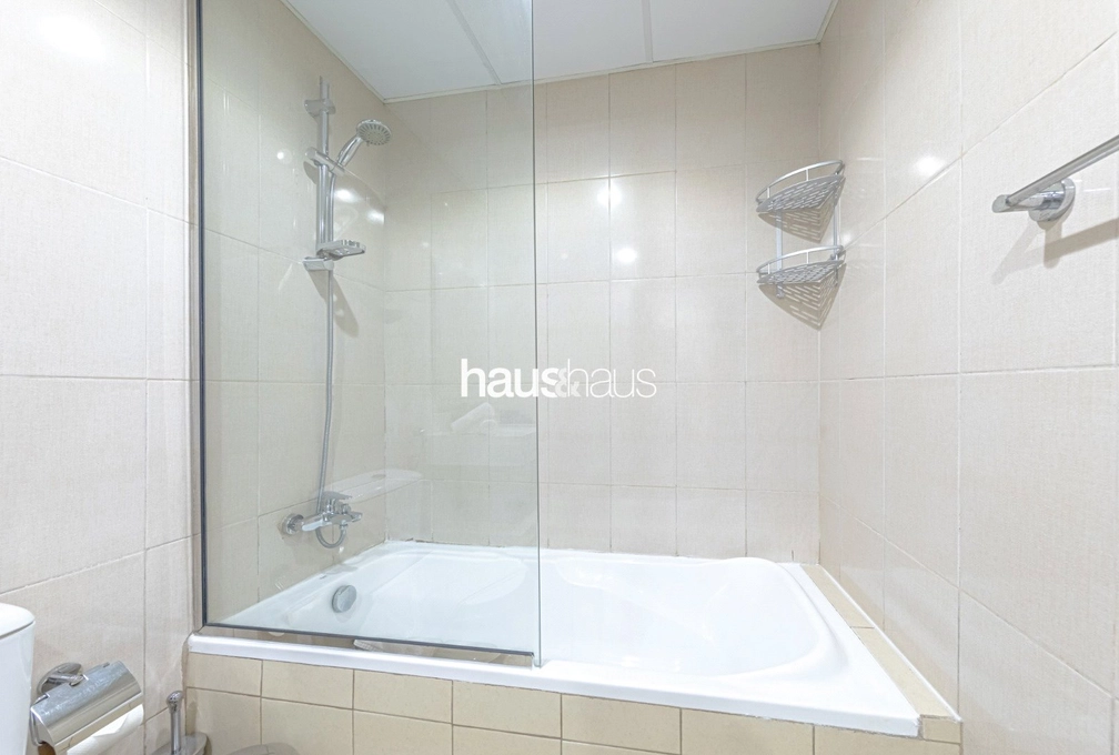 2 bedroom apartment to rent - haus & haus