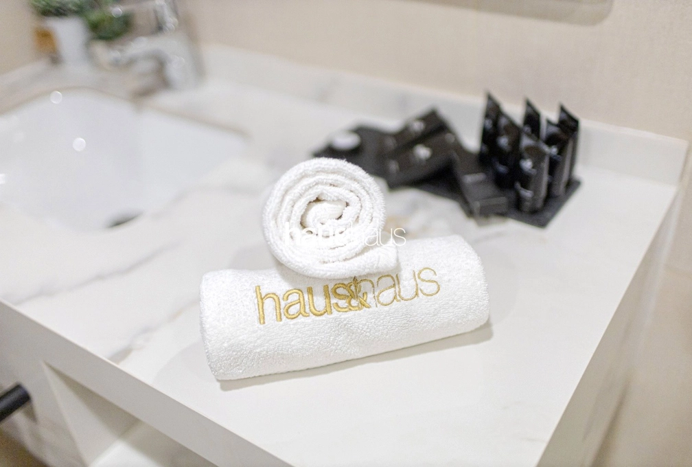 2 bedroom apartment to rent - haus & haus