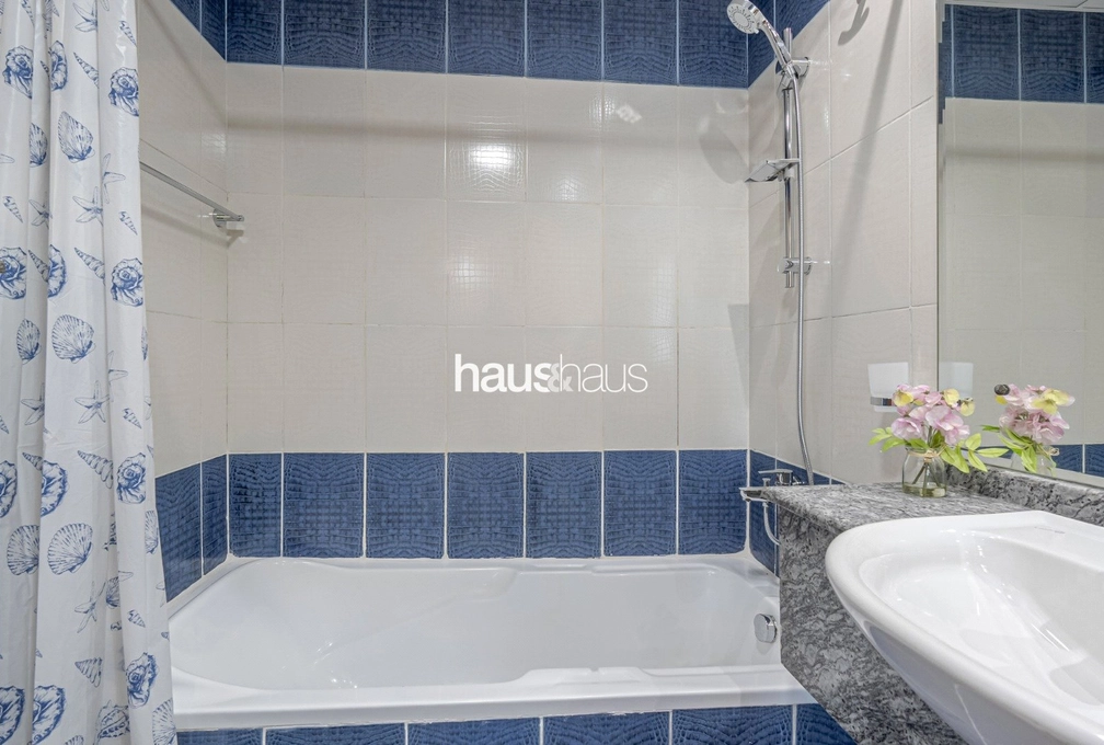 2 bedroom apartment to rent - haus & haus