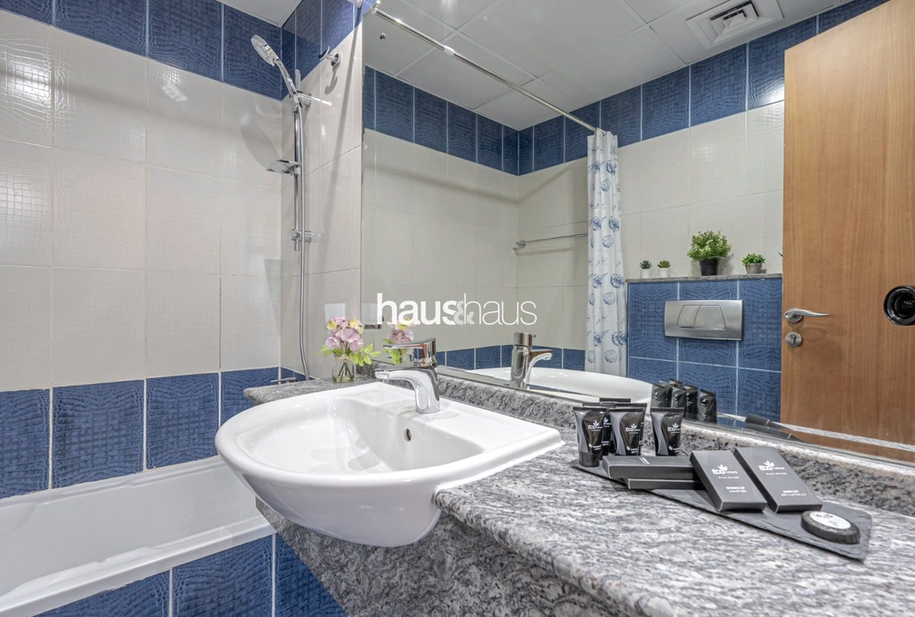 2 bedroom apartment to rent - haus & haus