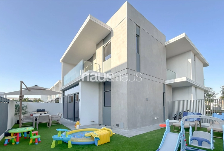 4 bedroom villa to rent - haus & haus